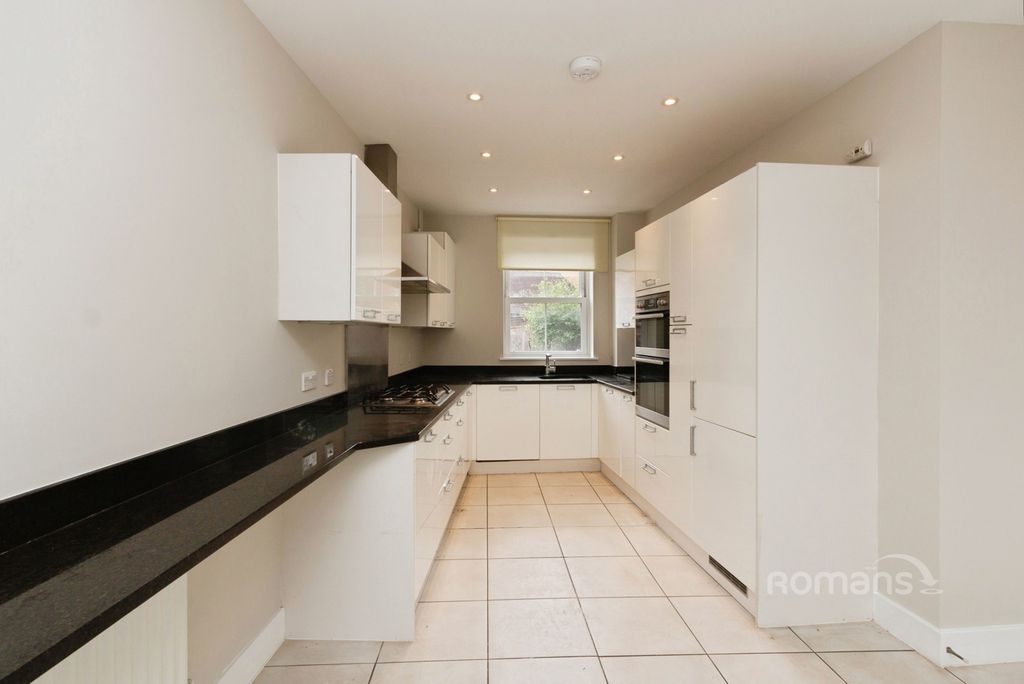 Property photo 3 of 15 Pbox-Img.Jpg