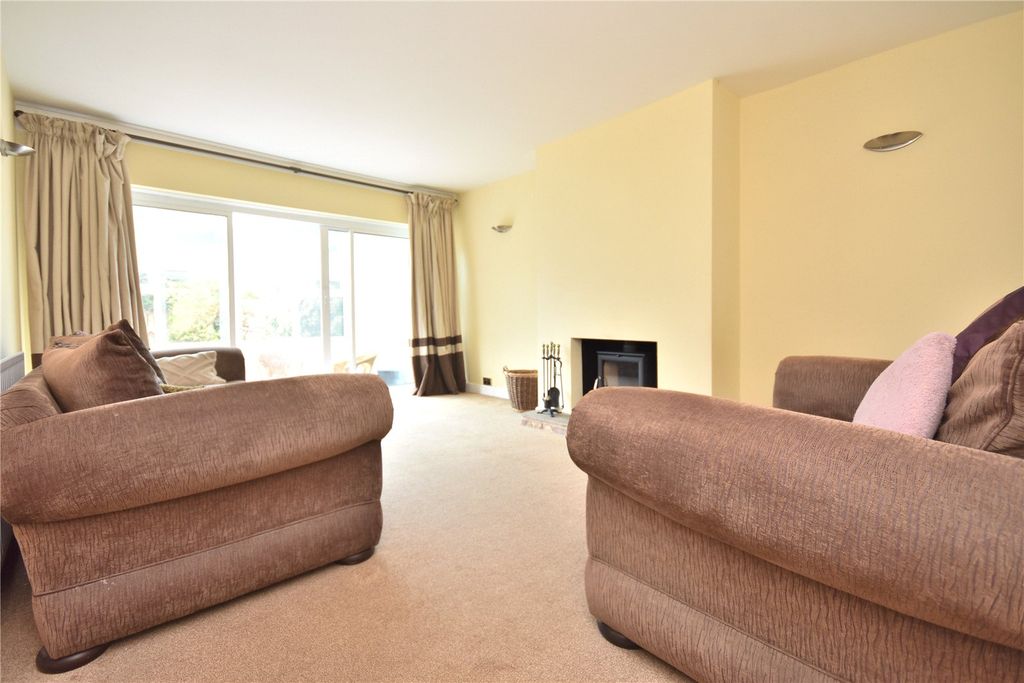 Property photo 3 of 24 Picture No. 13