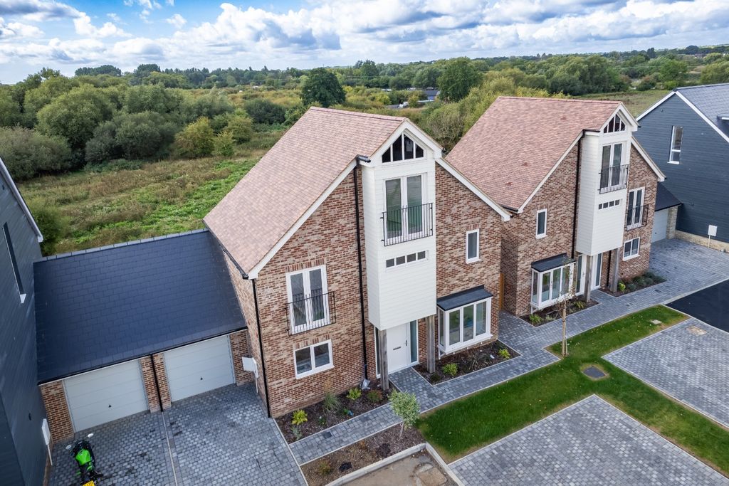 Property photo 1 of 20 4498790