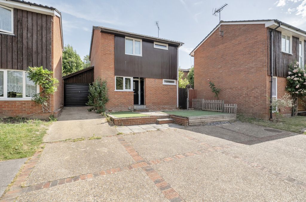 Property photo 1 of 18 1466417-18-6A1828...