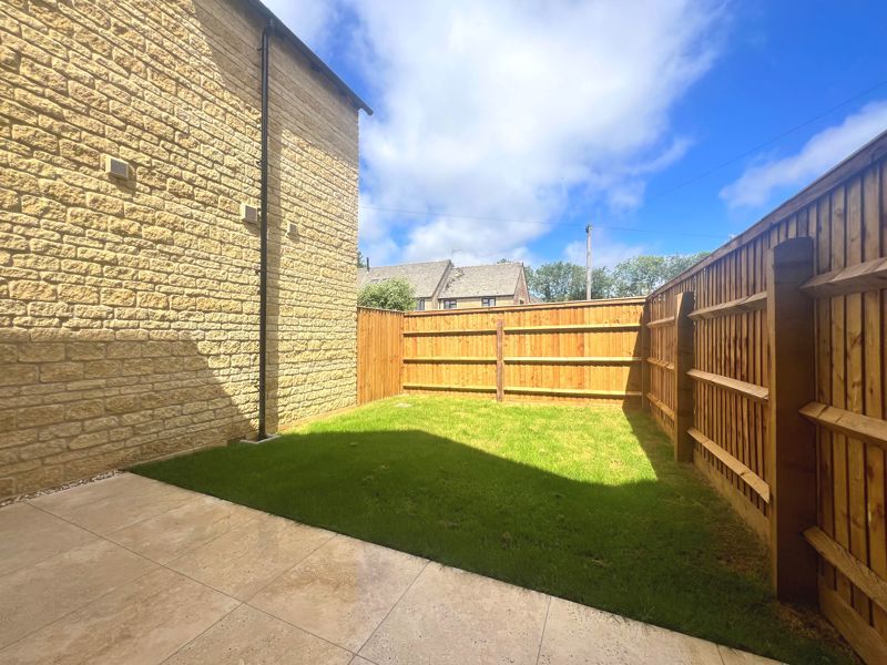 Property photo 3 of 11 Photo 10