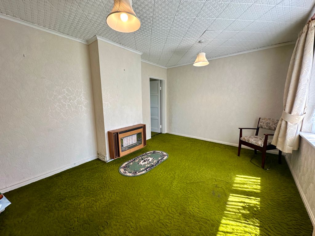 Property photo 2 of 23