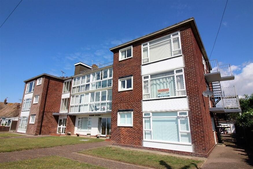 Property photo 1 of 15 Kings Court, Kings Parade, Holland On Sea
