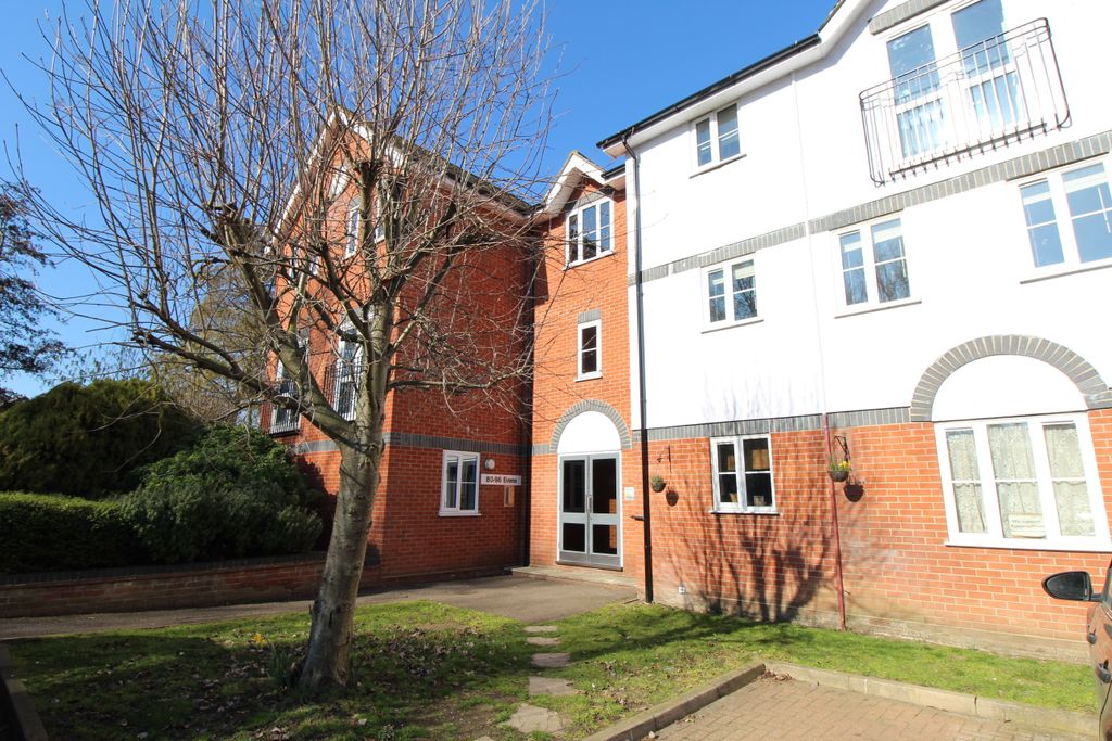 Property photo 1 of 9 Front Of Building