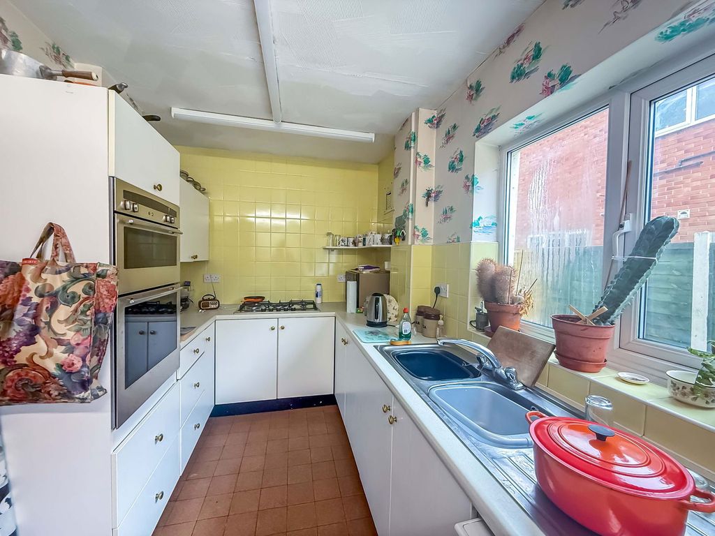 Property photo 3 of 25