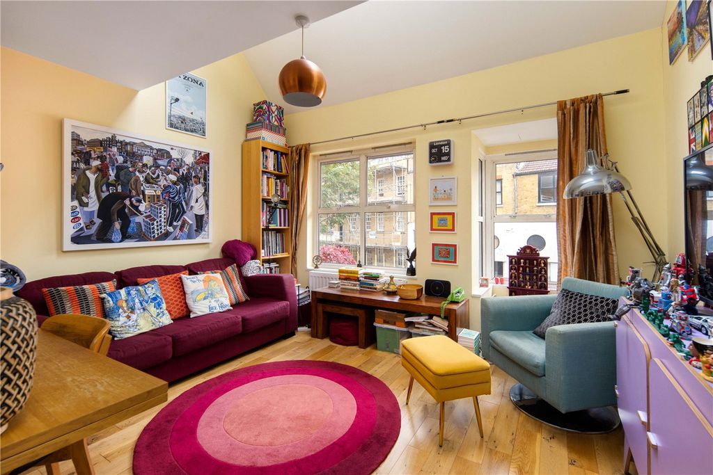 Property photo 3 of 20 Living Area