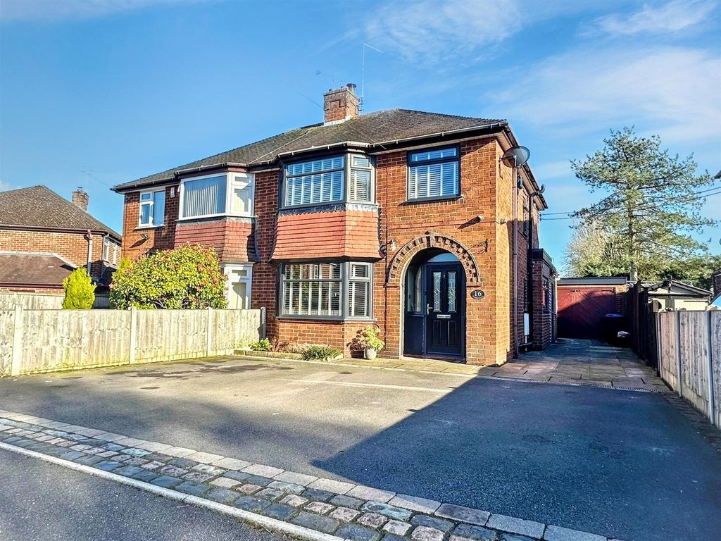 Property photo 1 of 34 Front Aspect