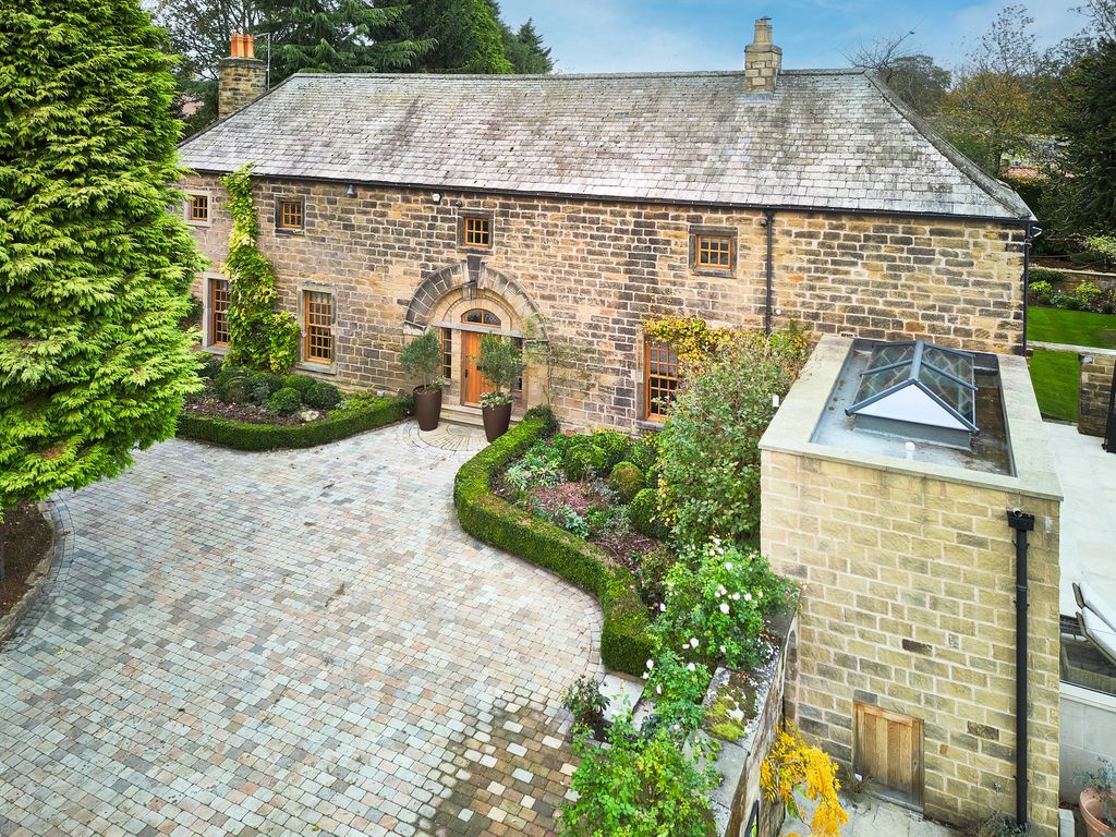 Property photo 3 of 48