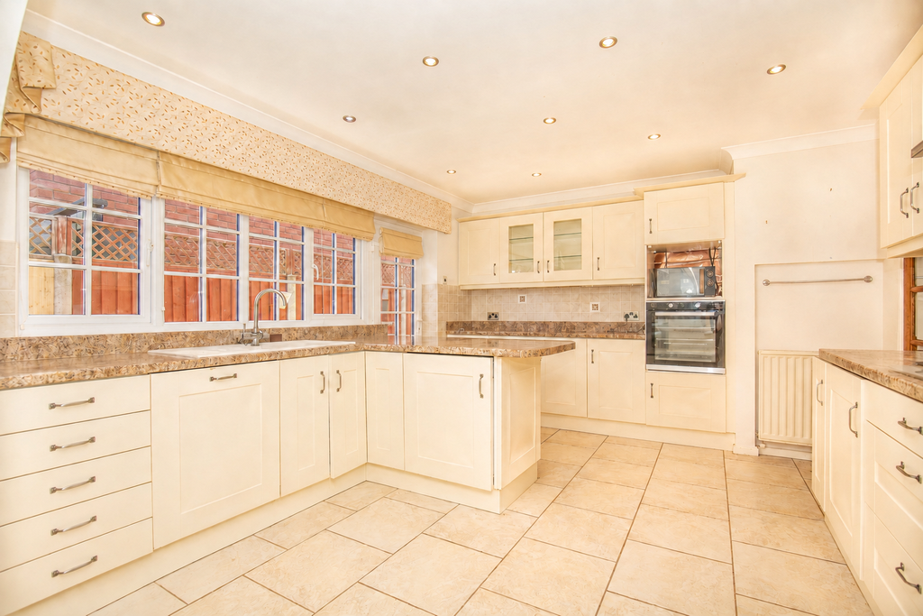 Property photo 2 of 29 E1