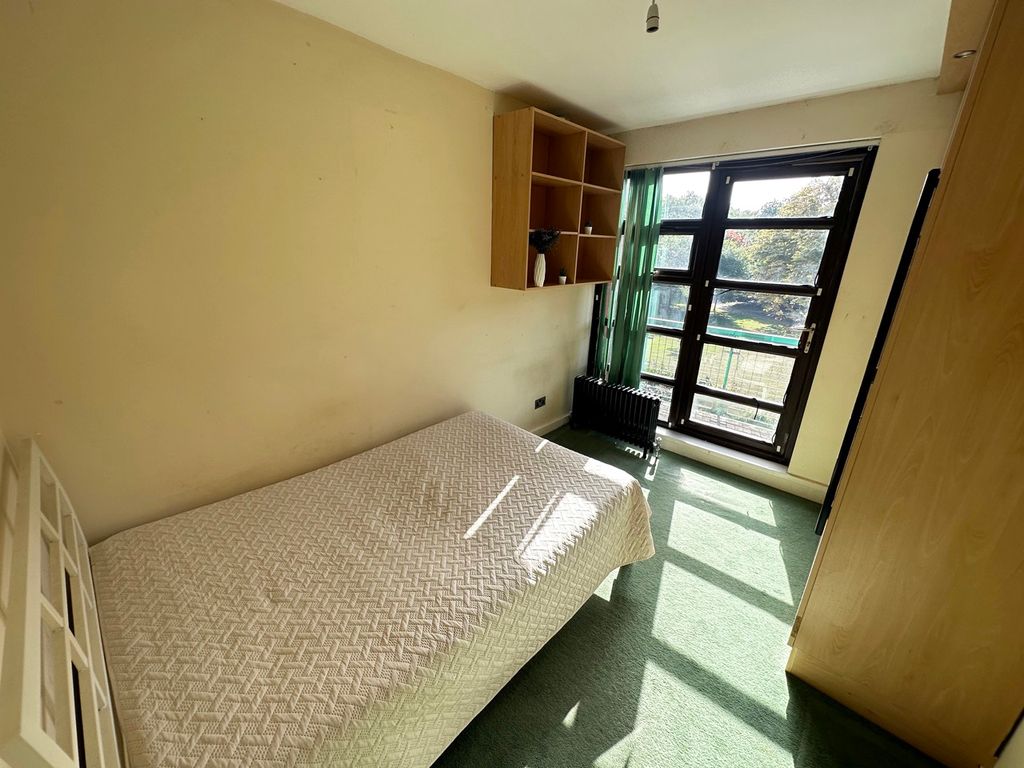 Property photo 1 of 19 Room A