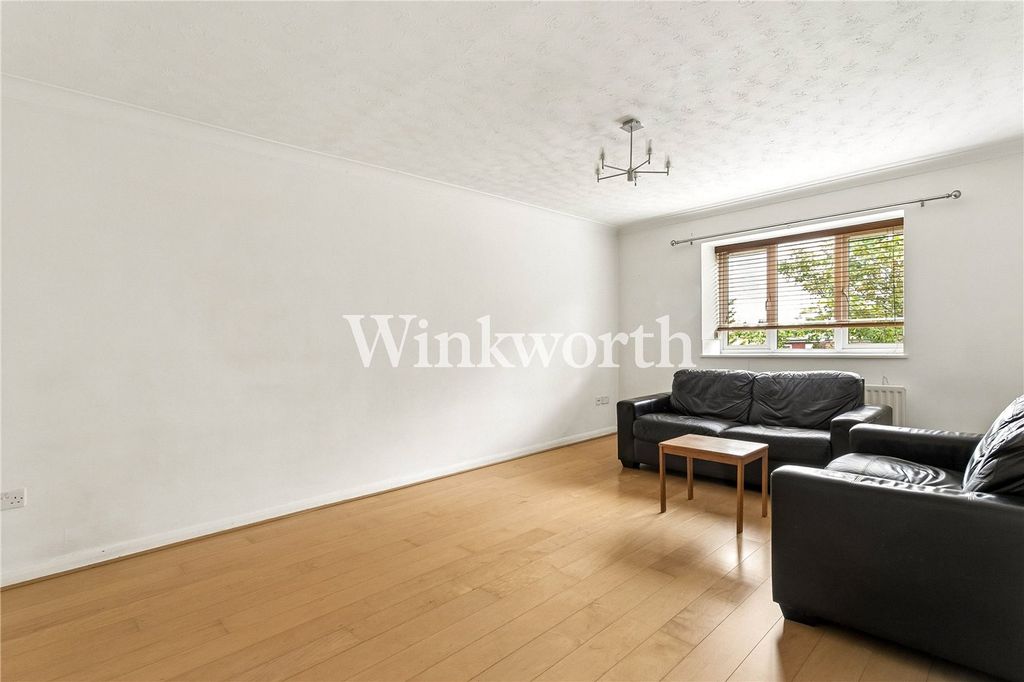 Property photo 2 of 8 Living Room