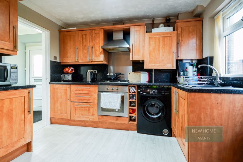 Property photo 2 of 16 Photo 4