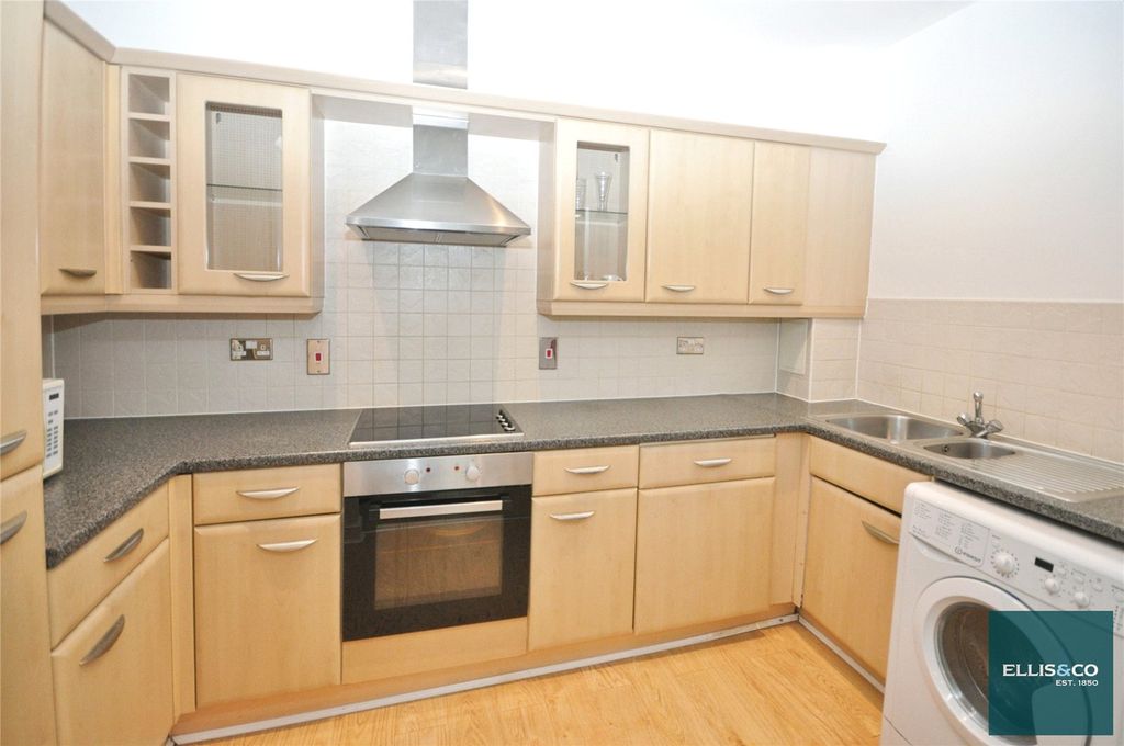 Property photo 3 of 12 Picture No. 19