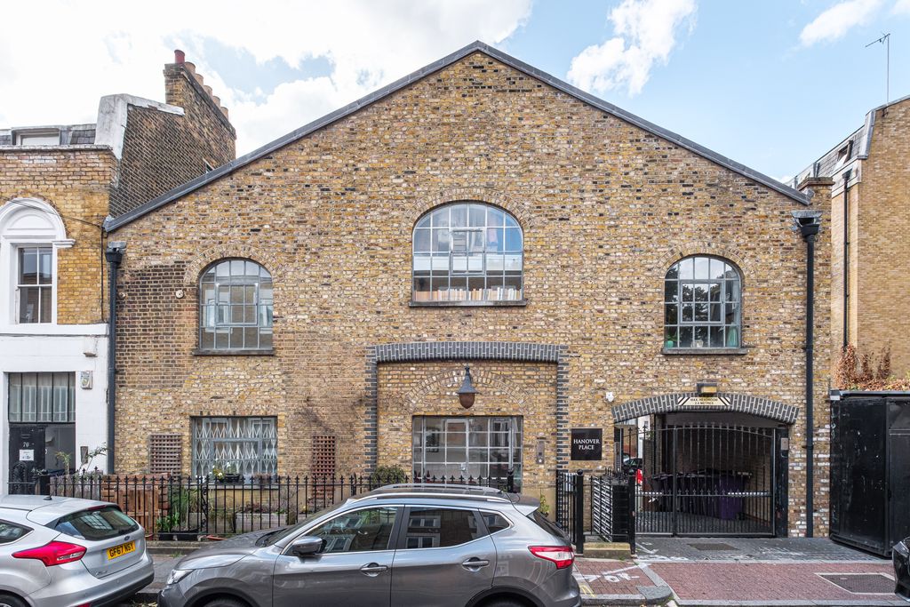 Property photo 2 of 31 Hannover-Place-1 (33).Jpg
