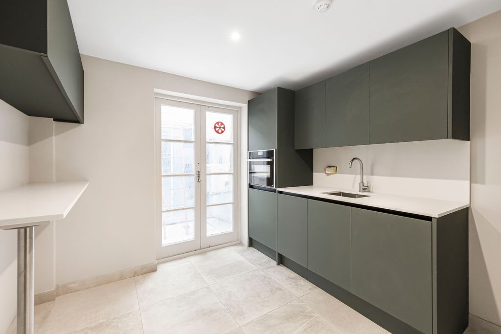 Property photo 3 of 8 4_37752