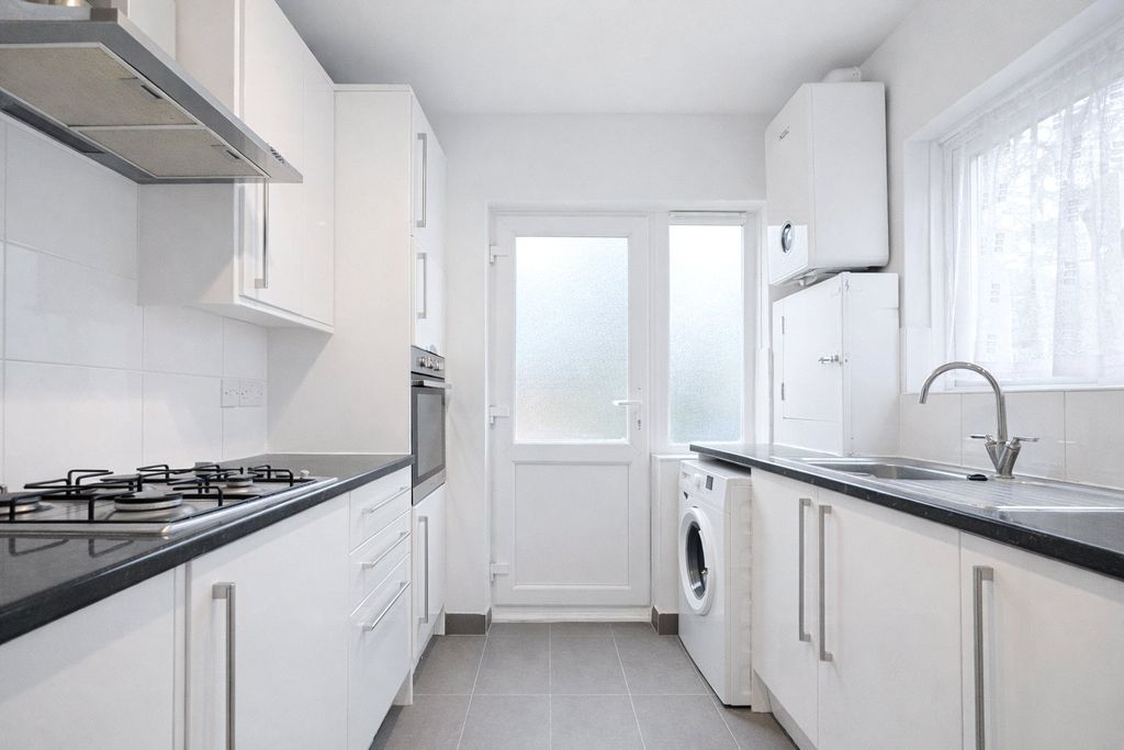 Property photo 1 of 7 Picture No. 13