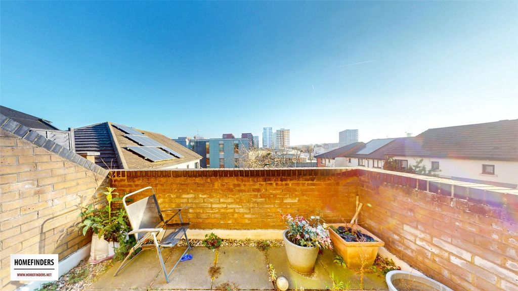 Property photo 3 of 15 Picture 3