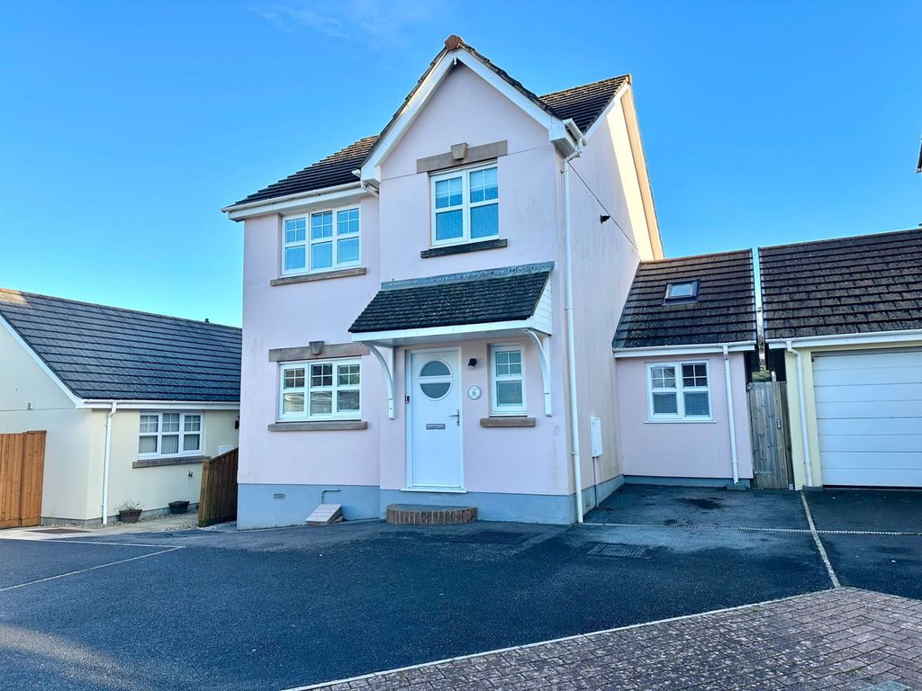 Property photo 3 of 25