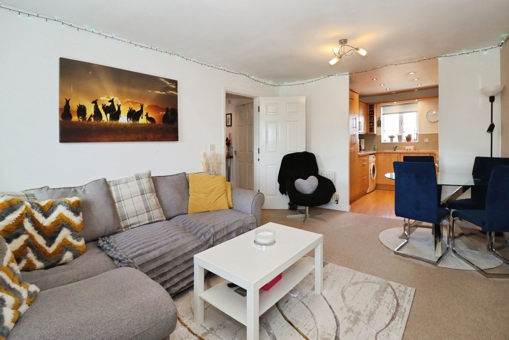 Property photo 1 of 16 Open Plan Lounge