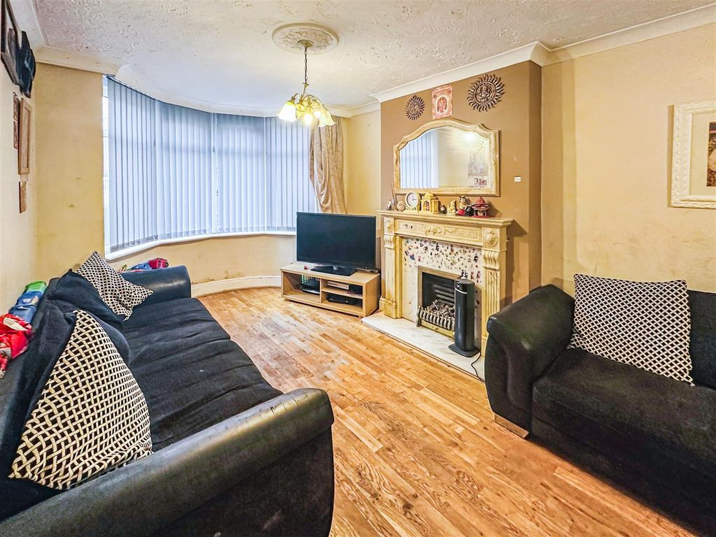 Property photo 1 of 13 Lounge Diner