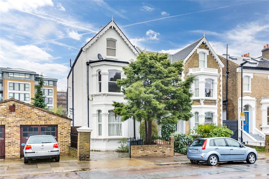 Property photo 1 of 7