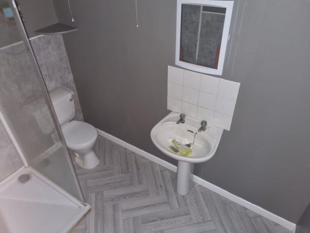 Property photo 2 of 3