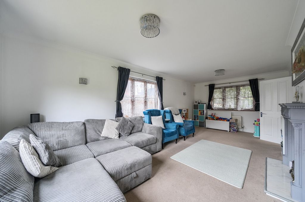 Property photo 2 of 21 1373149-7-6904Ae6...