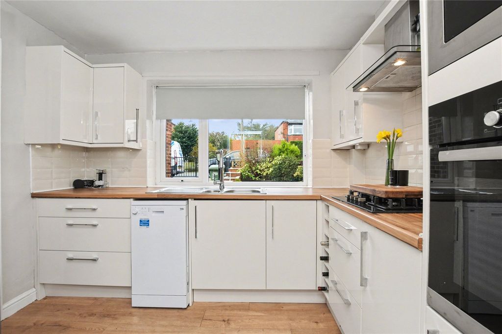 Property photo 3 of 28 Picture No. 20