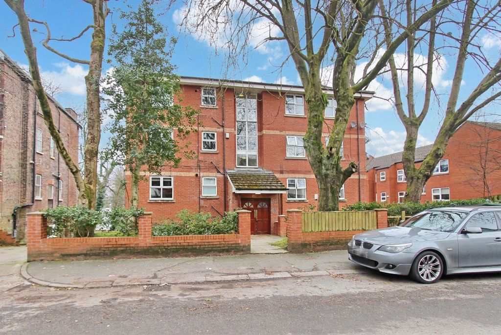 Property photo 1 of 9