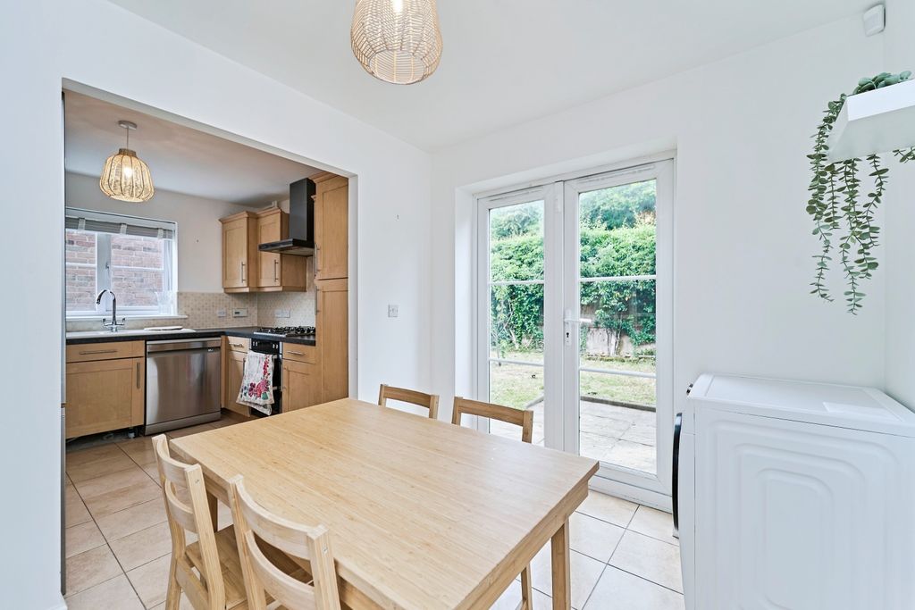 Property photo 2 of 15 Kitchen