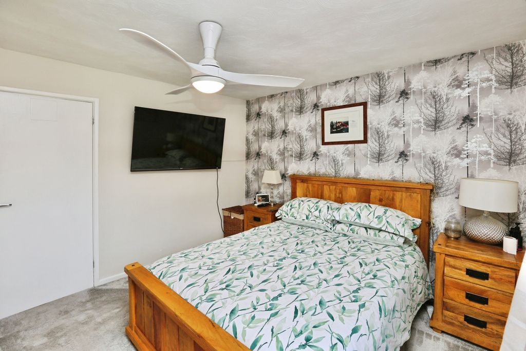 Property photo 2 of 12 Pbox-Img.Jpg
