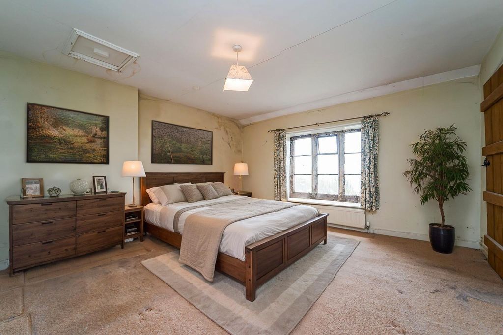Property photo 3 of 54 10.Jpg