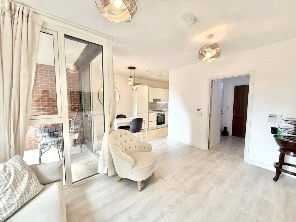 Property photo 3 of 11 Picture No. 01