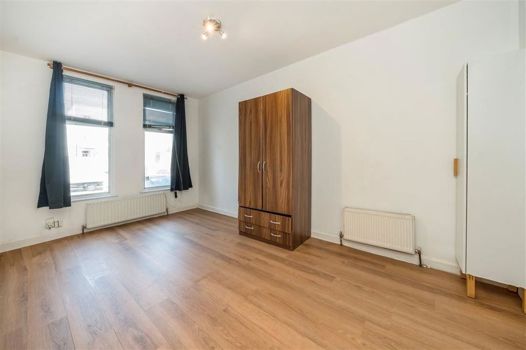 Property photo 2 of 4