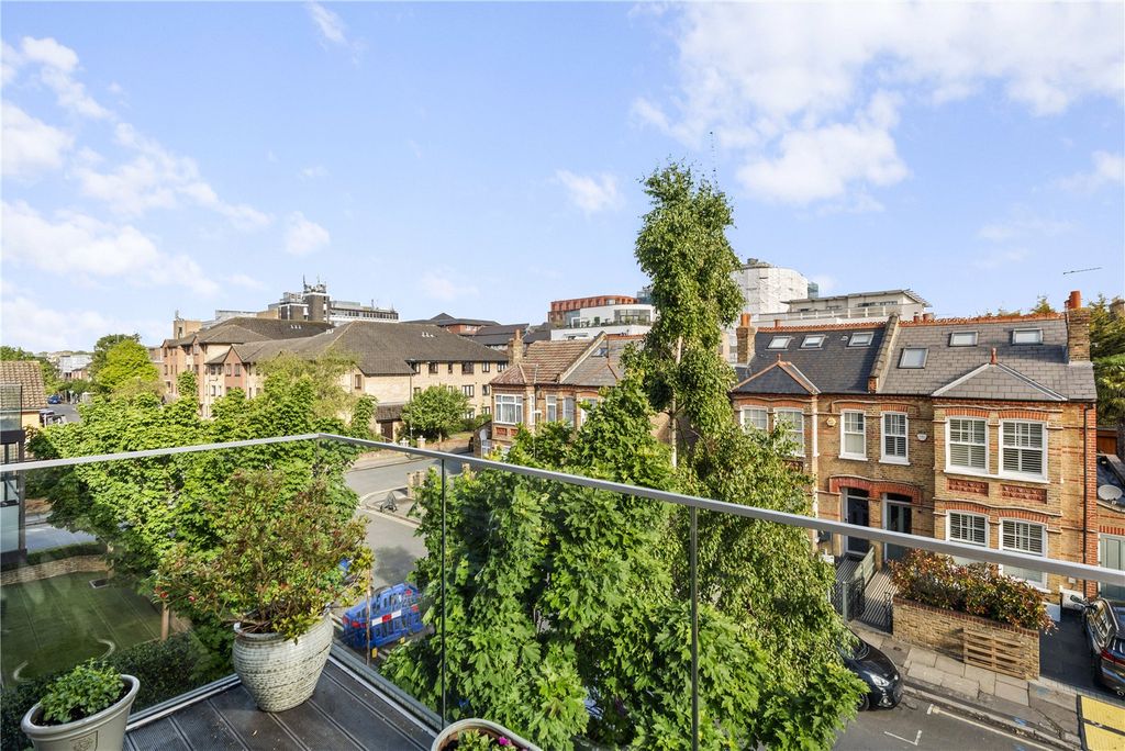 Property photo 3 of 12 Terrace