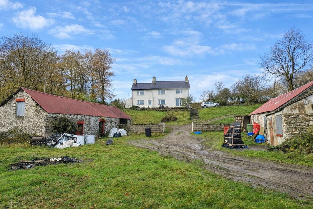 Property photo 1 of 30
