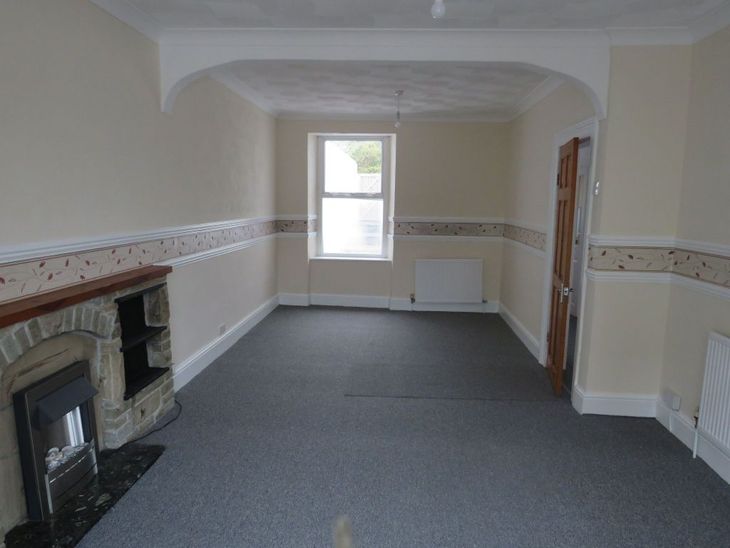 Property photo 2 of 6 Photograph 1