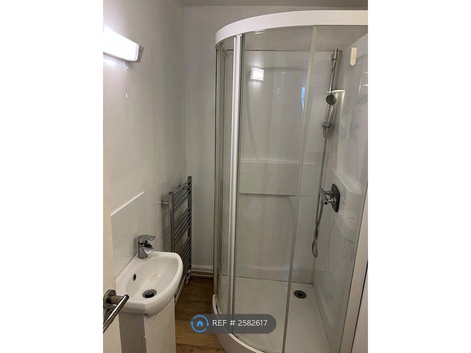 Property photo 3 of 3
