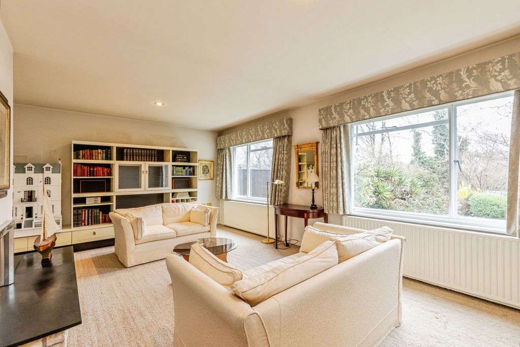 Property photo 2 of 17 Pbox-Img.Jpg