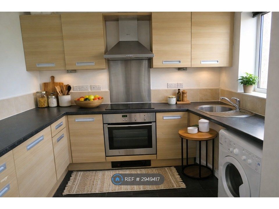 Property photo 3 of 9