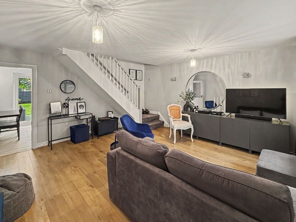 Property photo 2 of 29