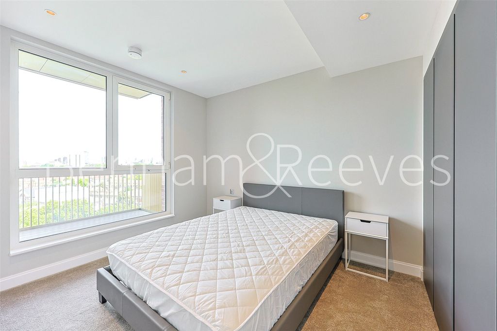 Property photo 3 of 4 Picture No. 05