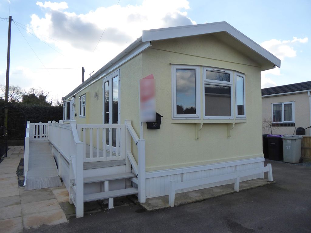Property photo 1 of 11