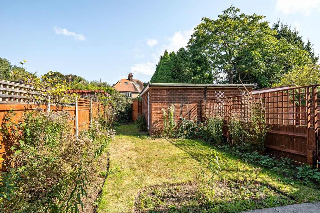 Property photo 2 of 11