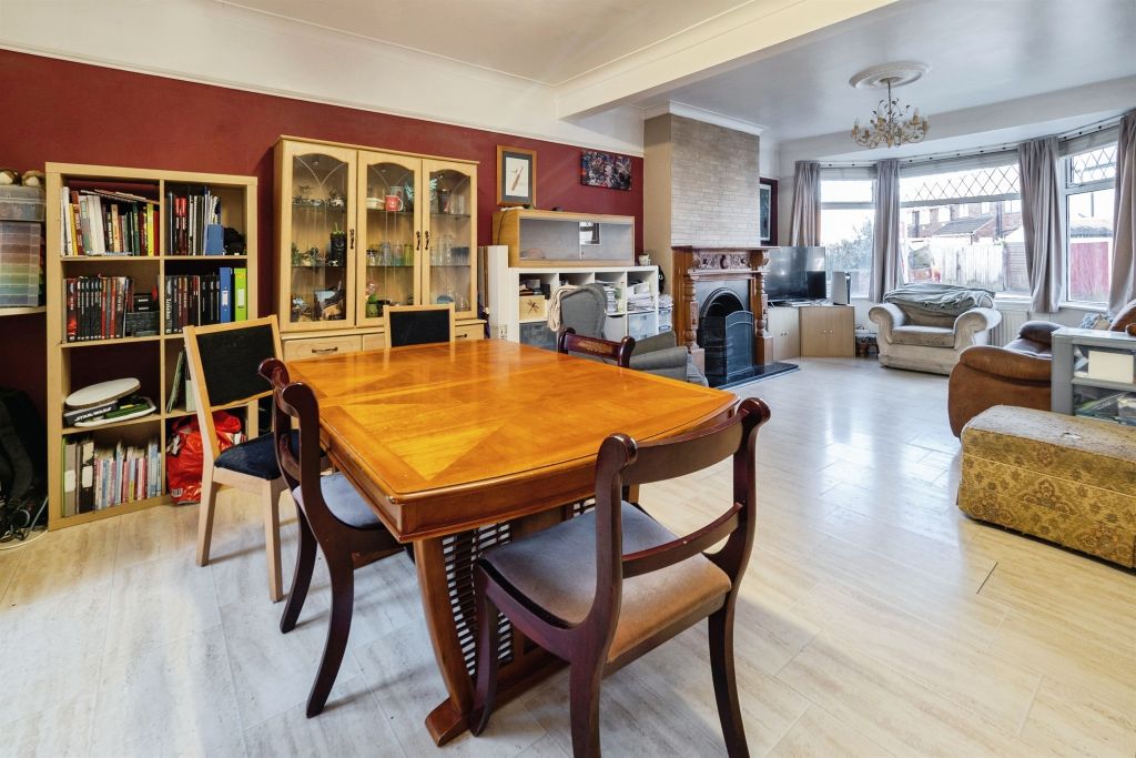 Property photo 3 of 14