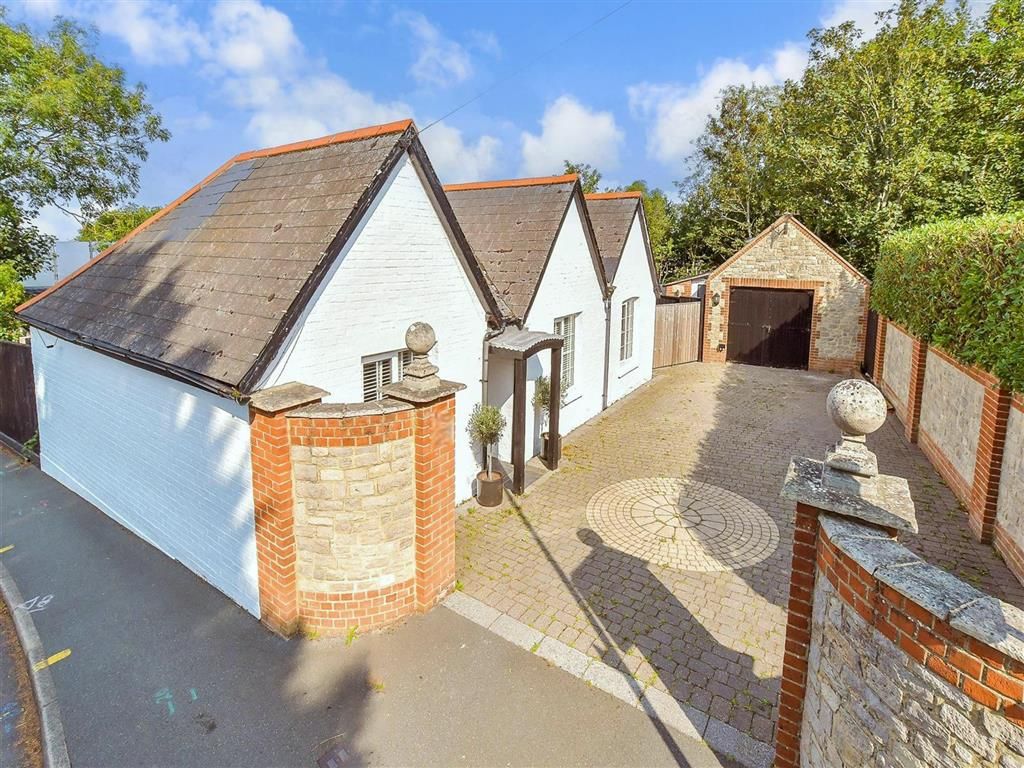Property photo 1 of 15 External (Web)