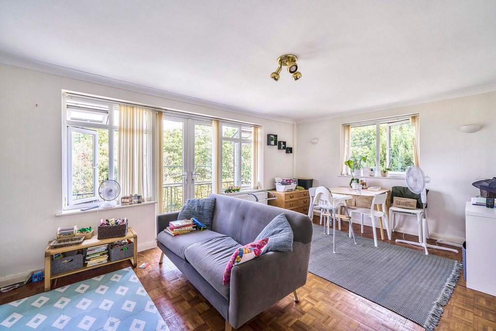 Property photo 1 of 17 Pbox-Img.Jpg