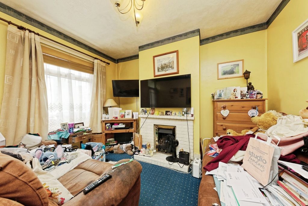 Property photo 3 of 20 Pbox-Img.Jpg