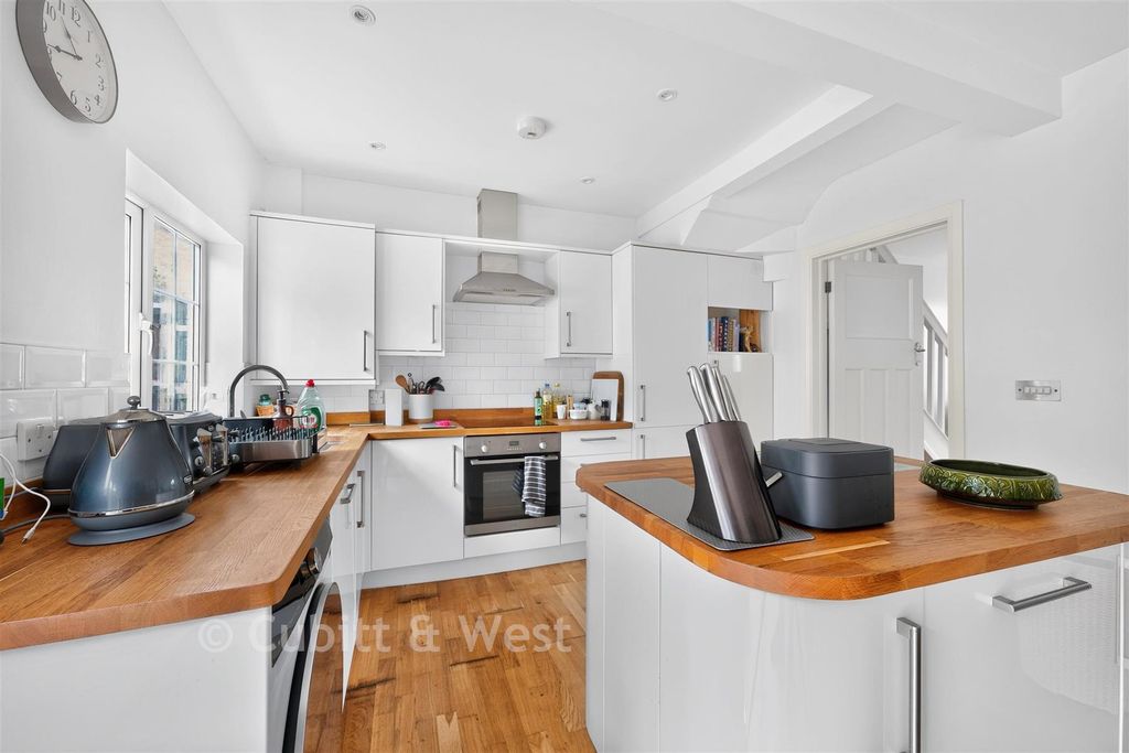 Property photo 2 of 13 Kitchen