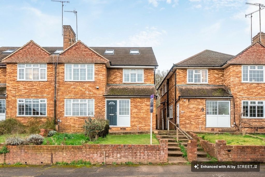 Property photo 1 of 18